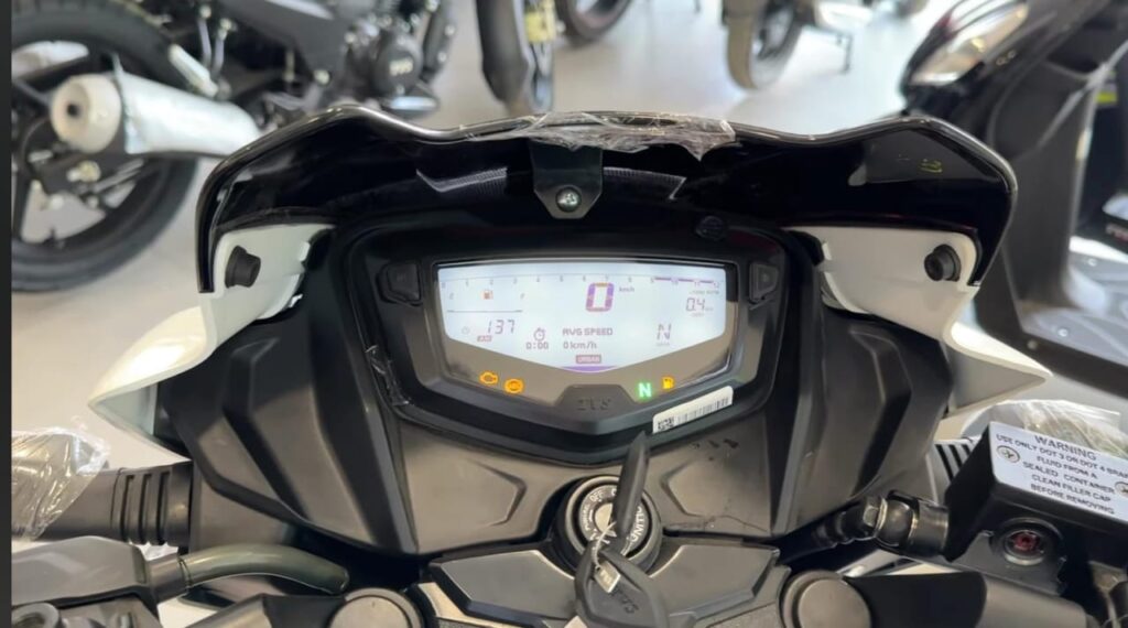 TVS Apache RTR 160 Features